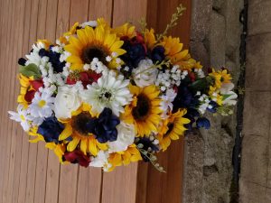 Sunflower cascading bouquet set - Image 3