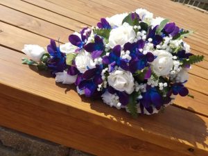 Rose, baby's breath and galaxy orchid bouquet - Image 3