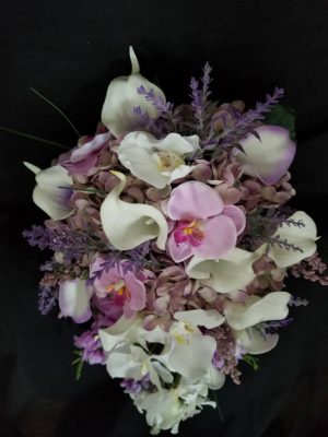 Lavender and lilac cascading bridal bouquet - Image 2