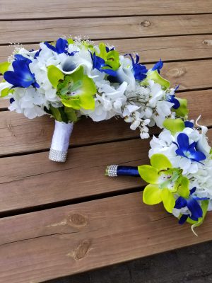 Navy and lime cascading bouquet - Image 4