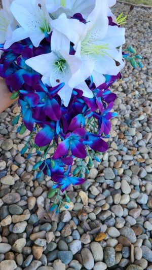Casablanca lily and galaxy orchid bouquet - Image 5