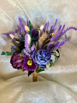 Peony, thistle, orchid, and daisy bouquet - Image 3