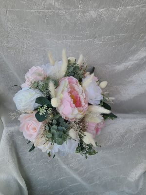 Peony and rose bouquet - Image 13