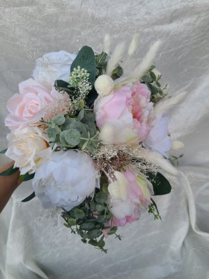 Peony and rose bouquet - Image 9