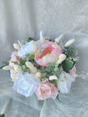 Peony and rose bouquet - Image 3
