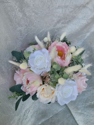 Peony and rose bouquet - Image 2