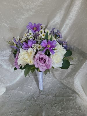 Lavender and white bridal bouquet - Image 4