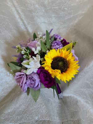 Lavender and sunflower bridal bouquet - Image 11