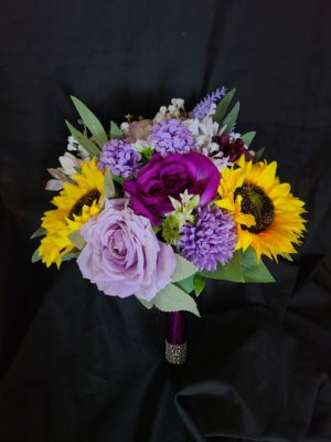 Lavender and sunflower bridal bouquet - Image 10