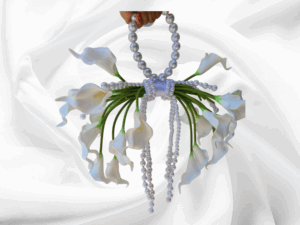 Calla lily adorned with pearls, adornment, trendy bouquet, 2025bride
